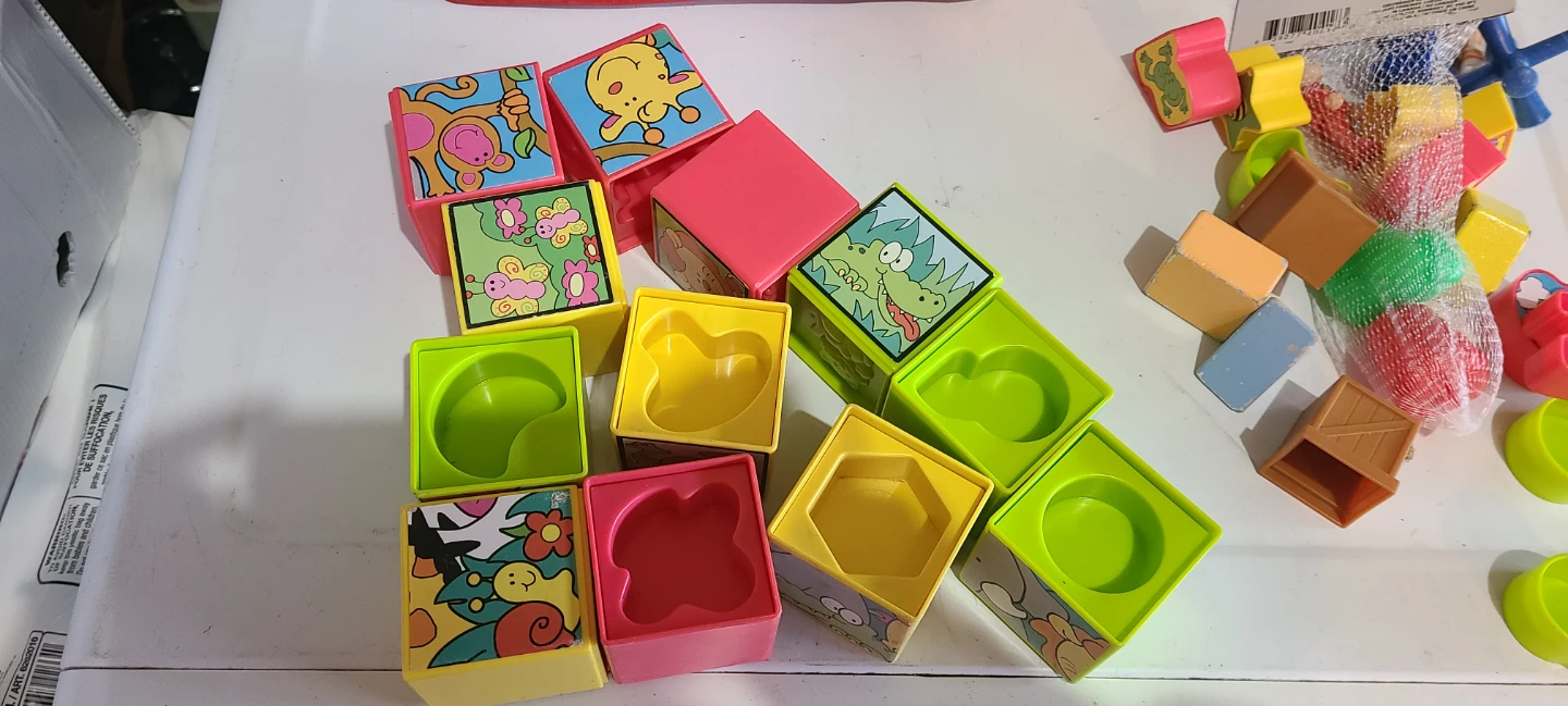 Tri-de shape sorting puzzle blocks
