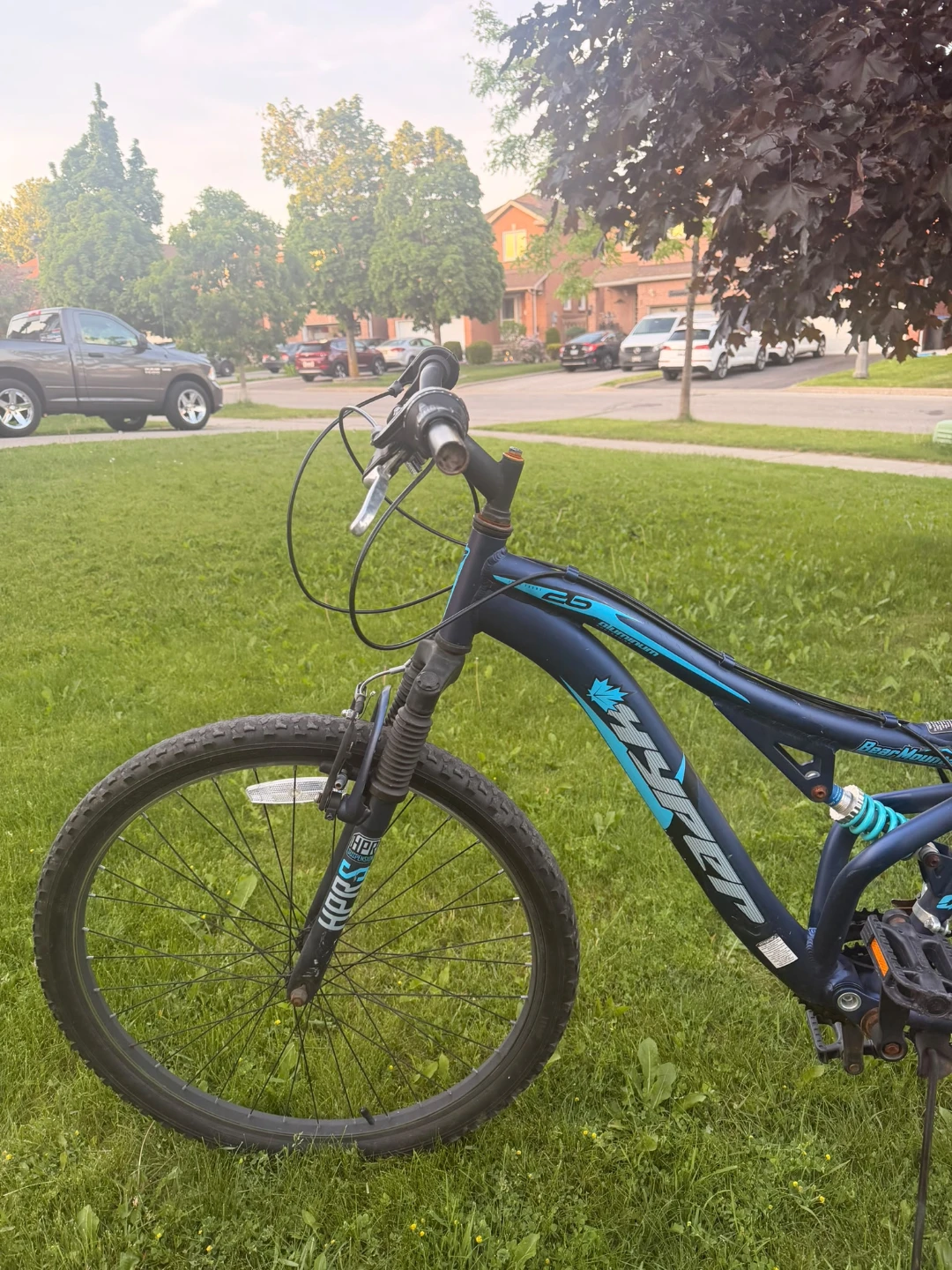 Hyper Bear Mountain Full Suspension Bike - photo 2