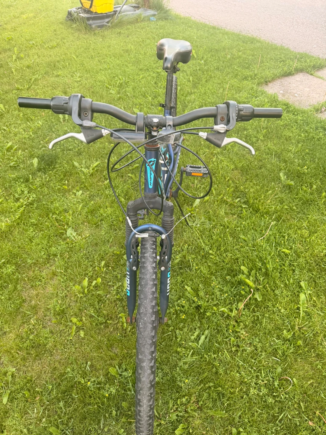 Hyper Bear Mountain Full Suspension Bike - photo 4