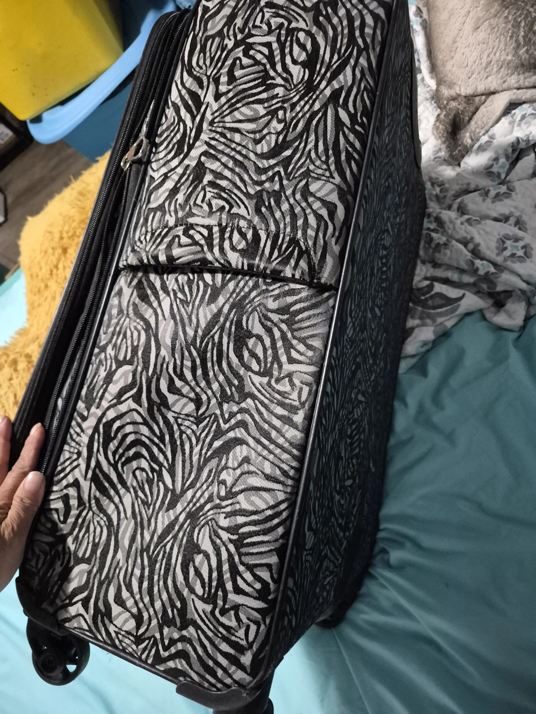 Tracker Zebra Print Rolling Suitcase - photo 4