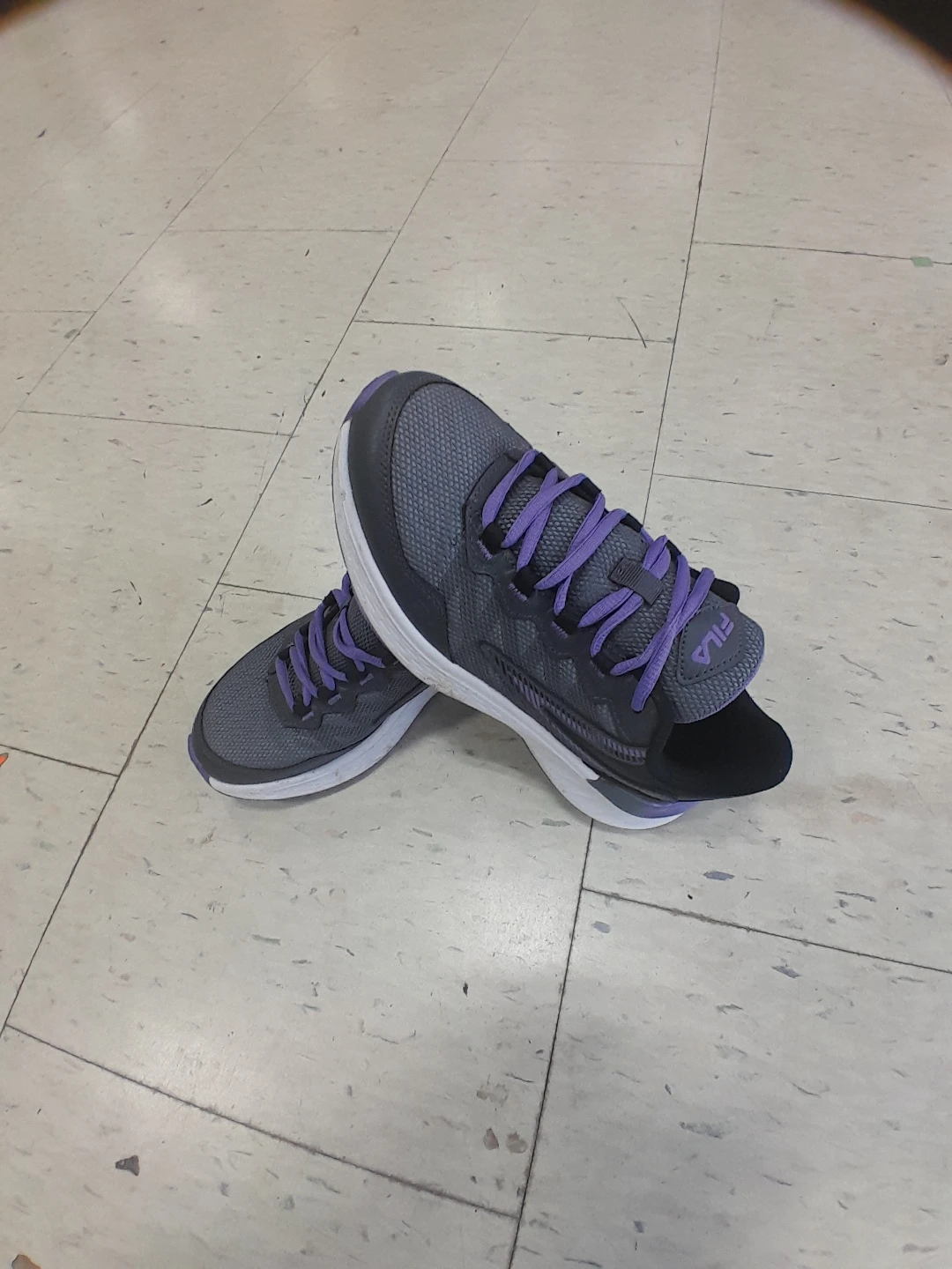 Fila Women's Running Shoes Size 7 - photo 4