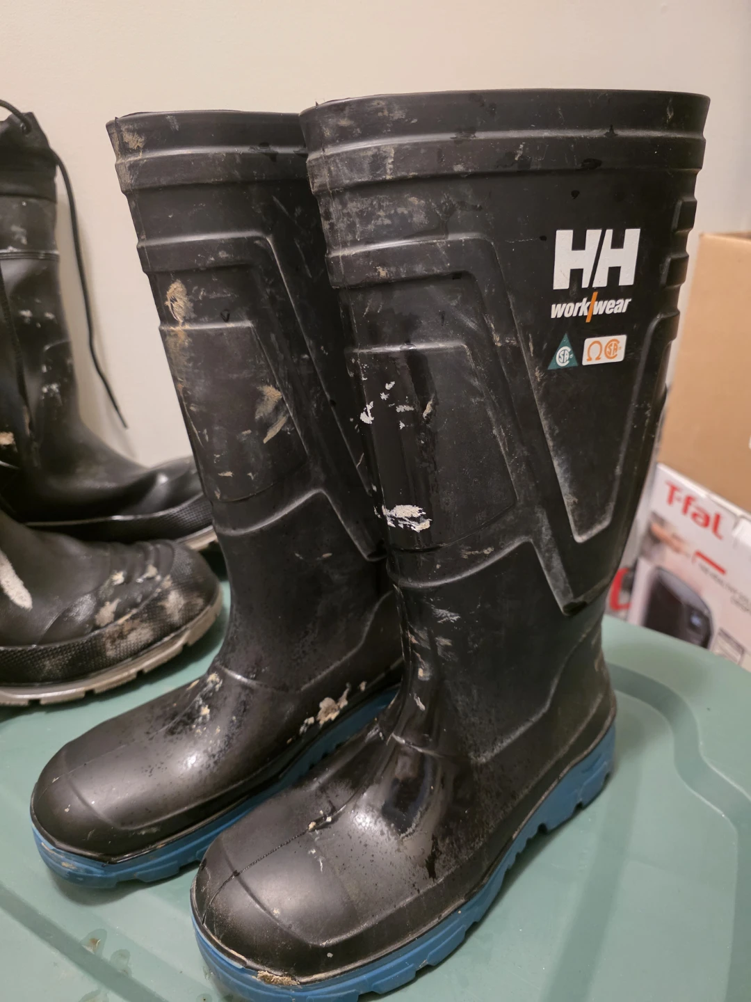 Work Wear Rubber Boots (mens &women)and Jacket (Takeall