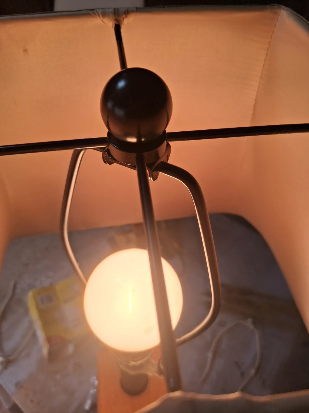 Pair of Mid-Century Modern Table Lamps - photo 3
