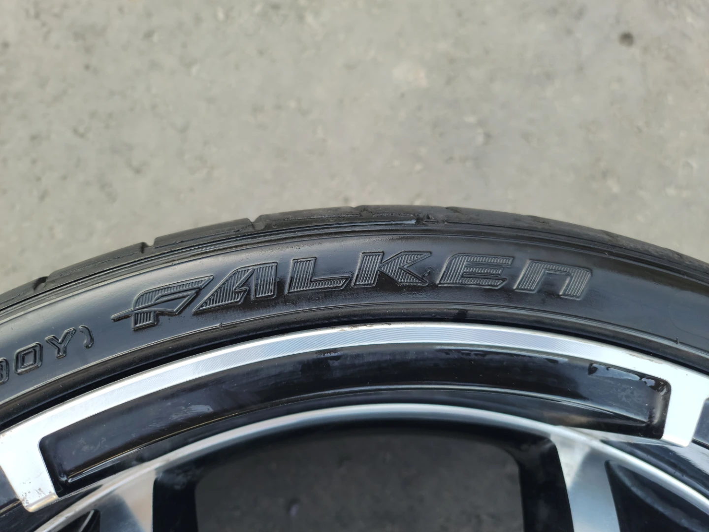 Falken 245/30ZR20 90Y Tire  only - photo 3