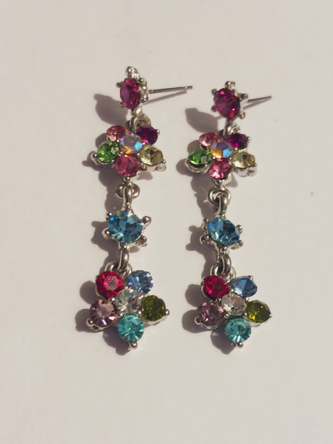 New !!  Multi-Color Crystal Flower Dangle Earrings - photo 3