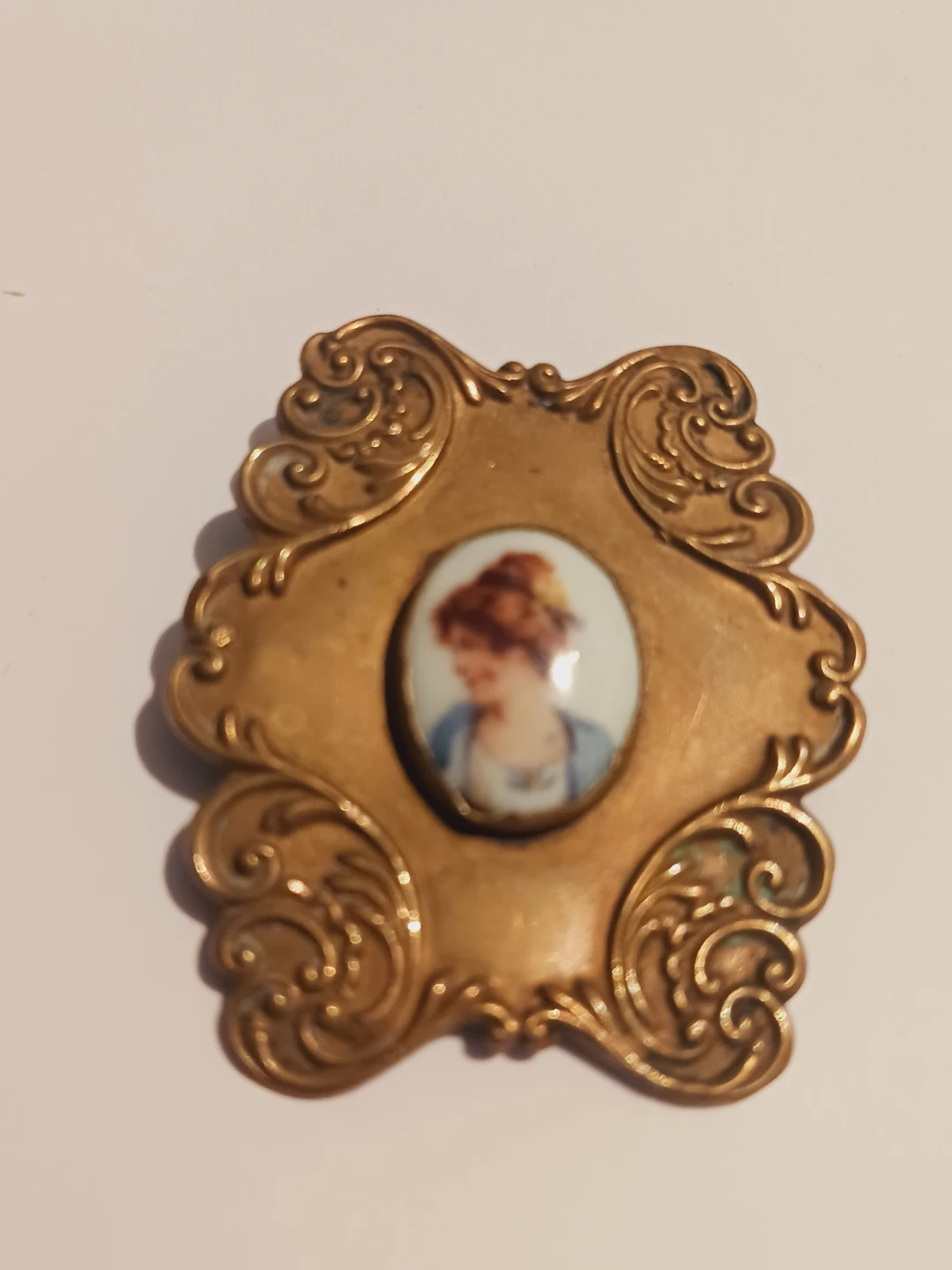 Beautiful Antique  Cameo Portrait Brooch
