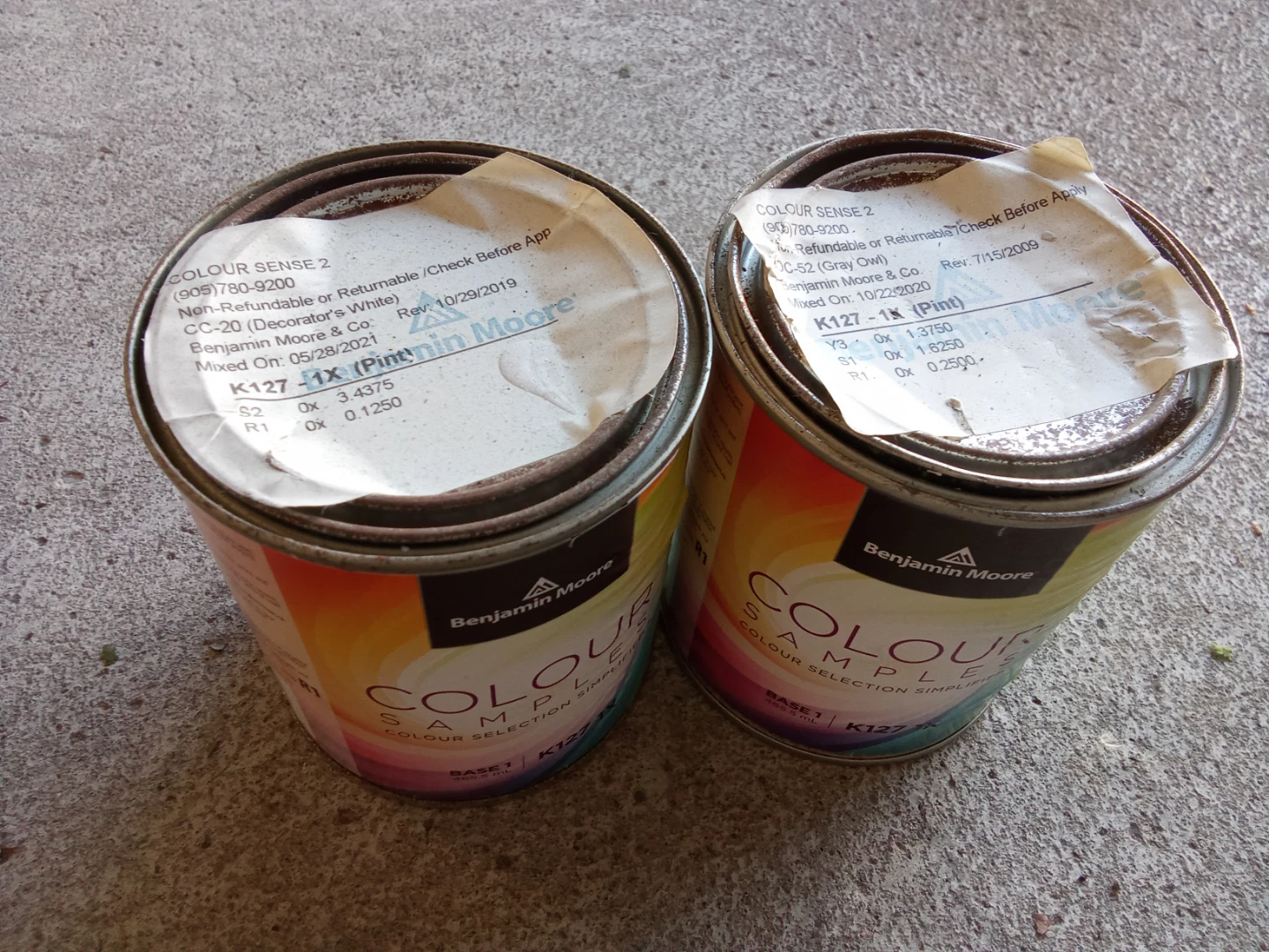 Benjamin Moore Colour Samples - CC-20 & OC-52