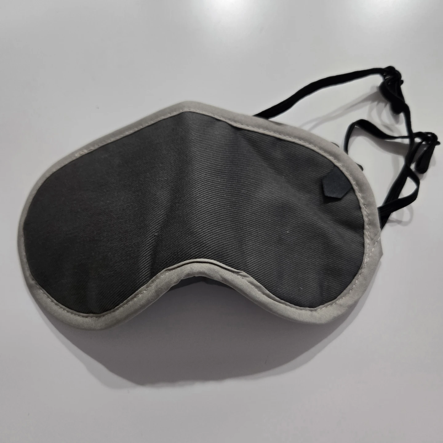 Japan Airlines (JAL) Eye Mask and Ear Plugs Set - photo 3
