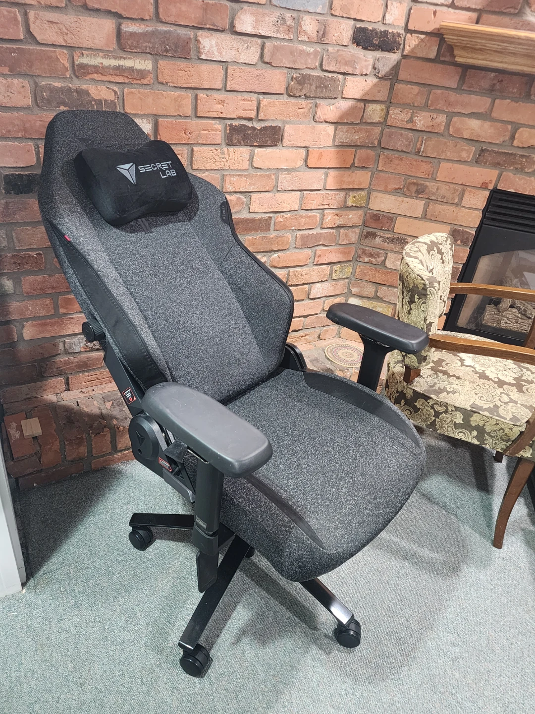 Secretlab TITAN Evo 2022 Series Gaming Chair - photo 2