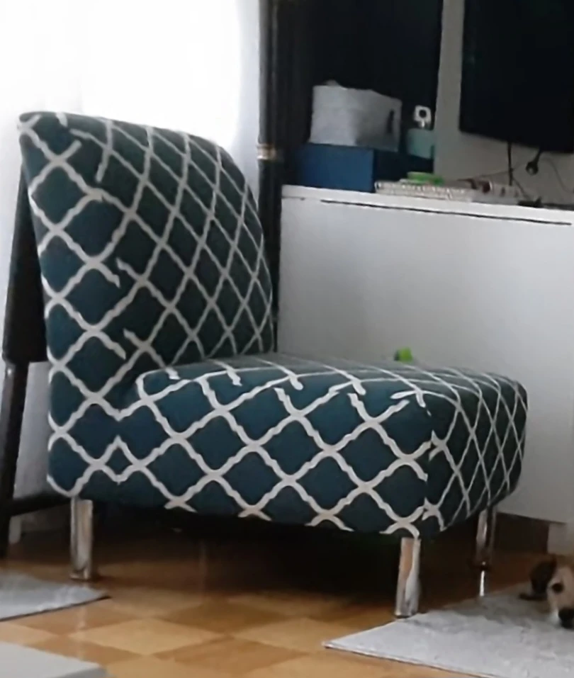 Geometric accent chair