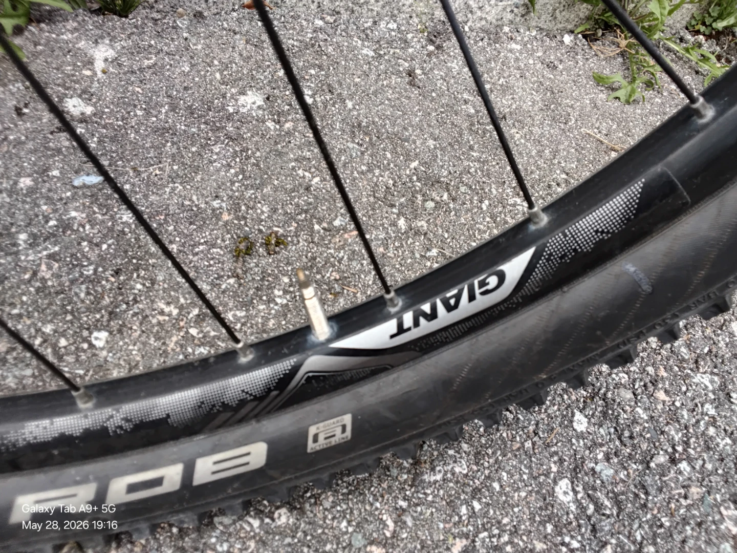 GIANT "ATX ~Aluminum ~20.5" frame/27.5 wheels - photo 3