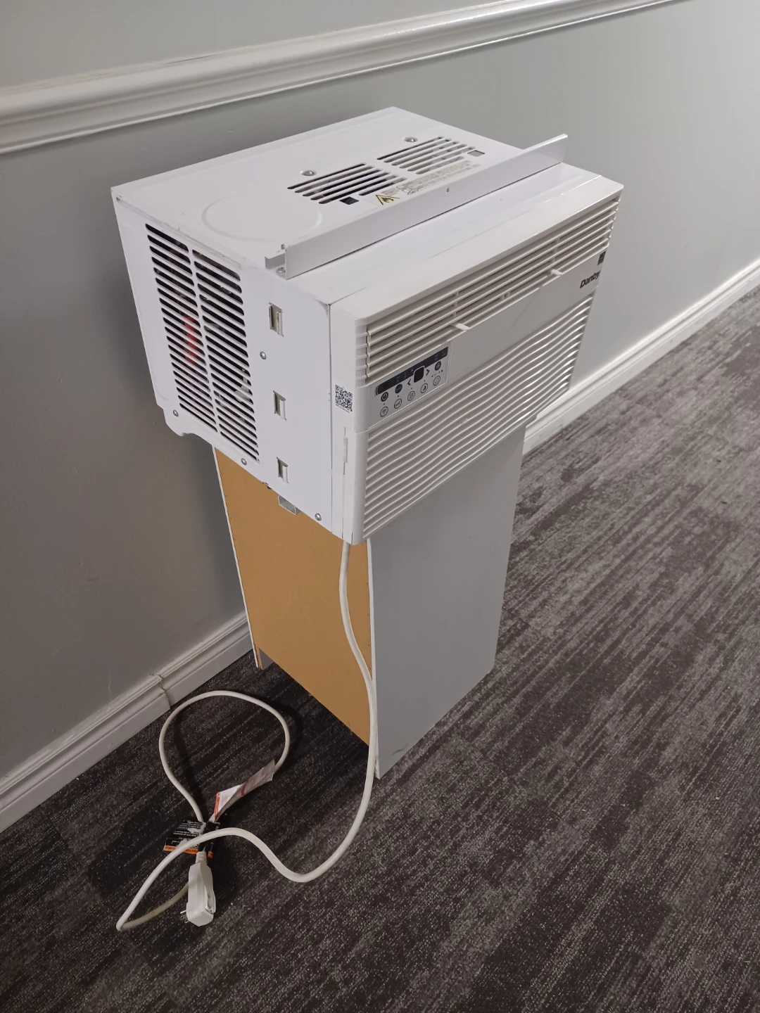 Danby Window Air Conditioner - photo 5