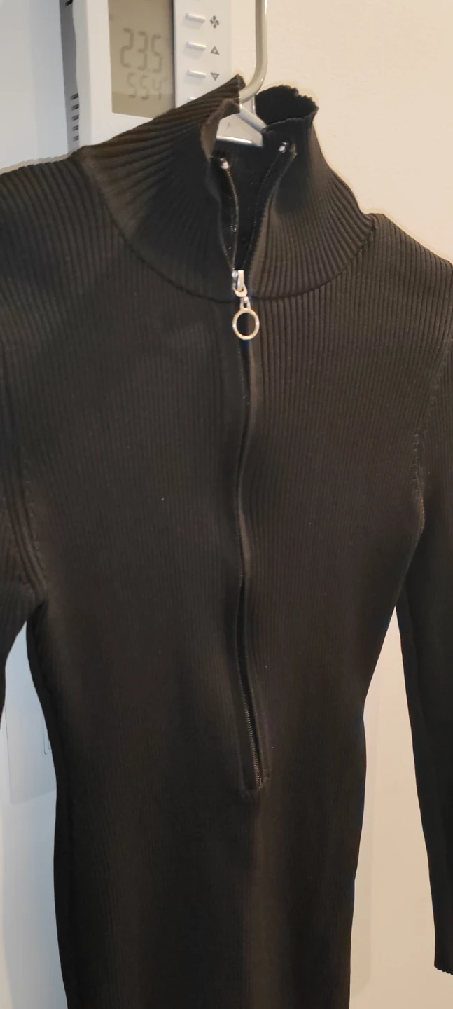 Black Ribbed Jumpsuit with Zipper - photo 2