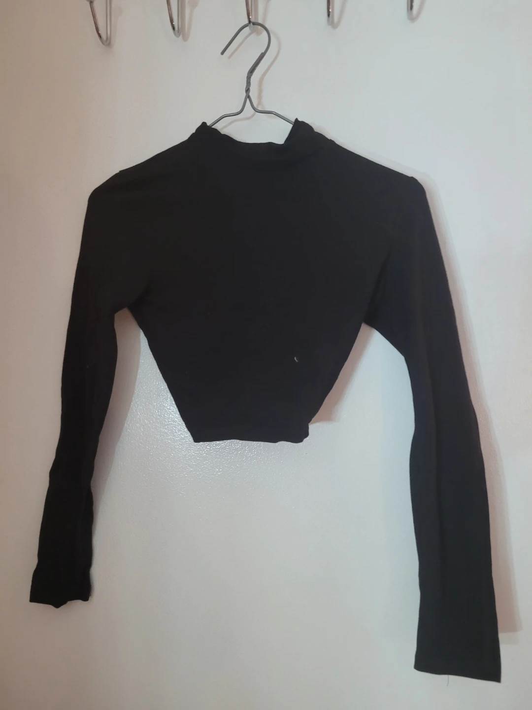 Black Long Sleeve Crop Top open back strings