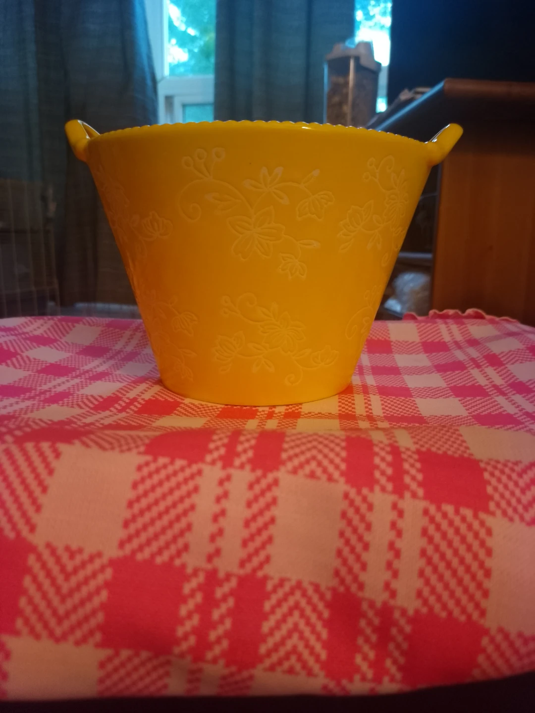Temptations Floral Lace 2 QT Dish Bowl by Tara - photo 2