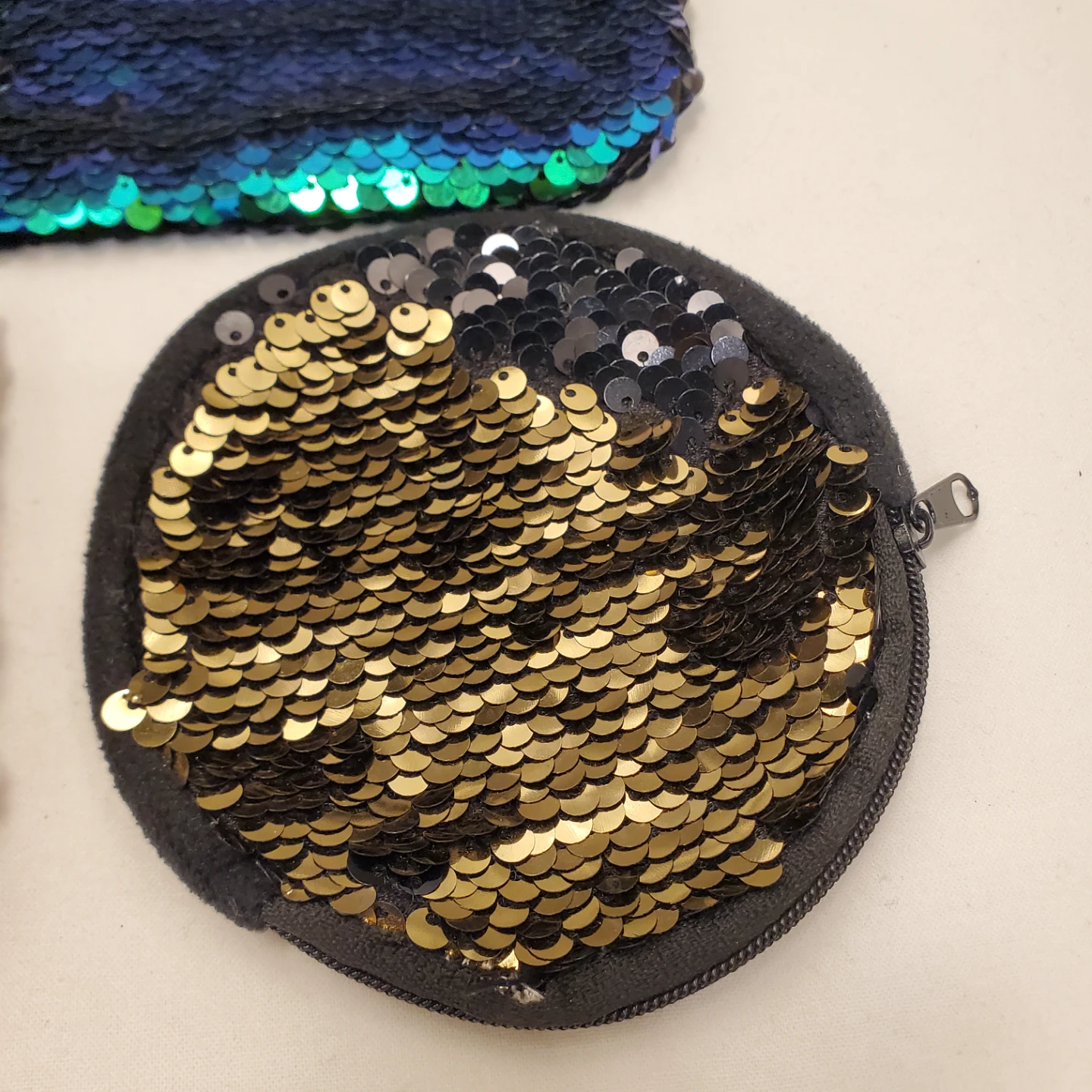 3 Sequin Pouches - photo 3