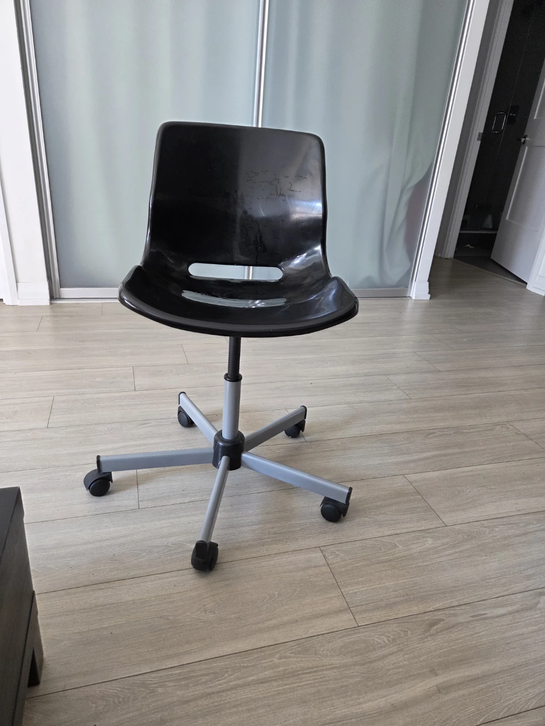 Black Swivel Office Chair