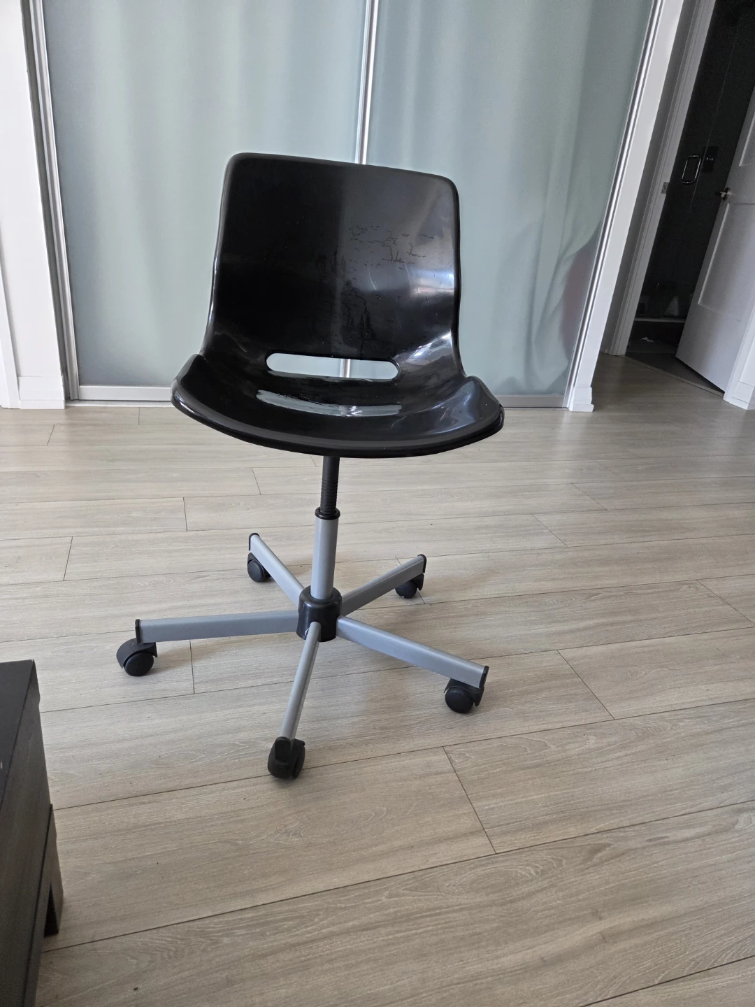 Black Swivel Office Chair - photo 3