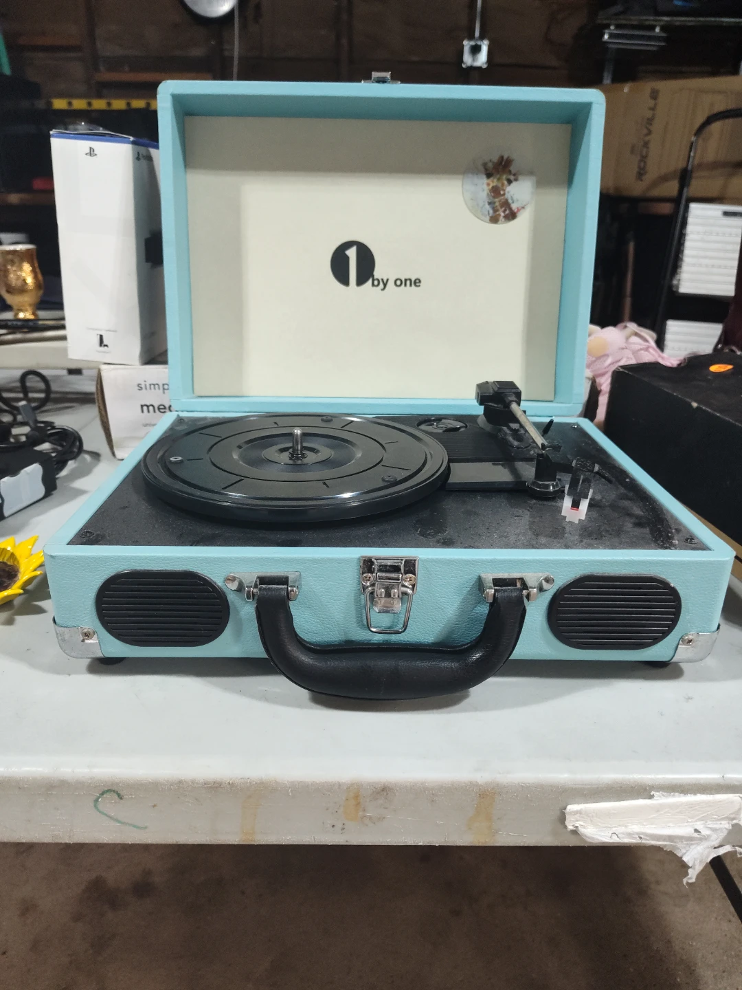 1 by One Vintage Turntable Record Player - photo 2