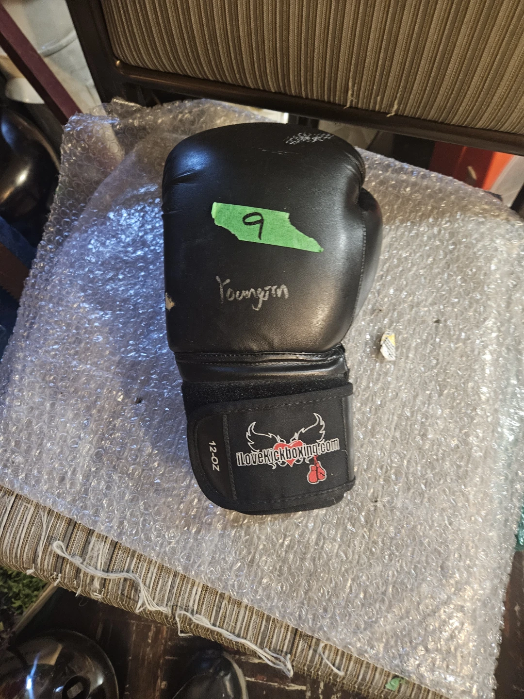 I Love Kickboxing 12 oz Gloves - photo 2