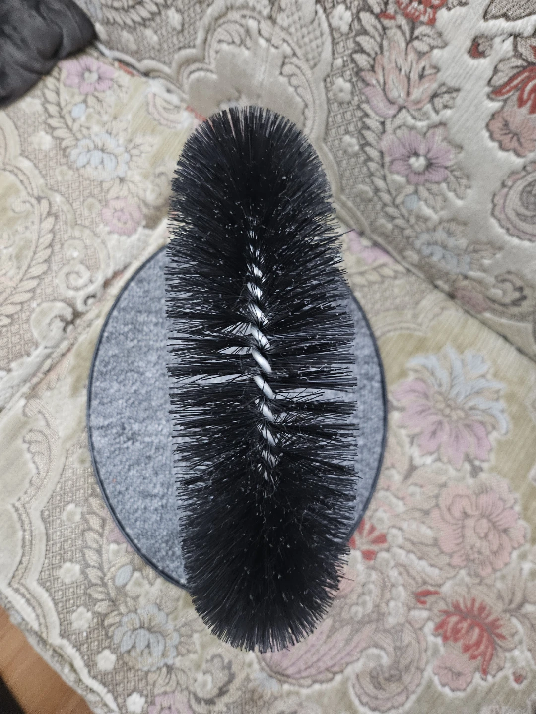 Black Arch Cat Scratcher Brush with Base - photo 2