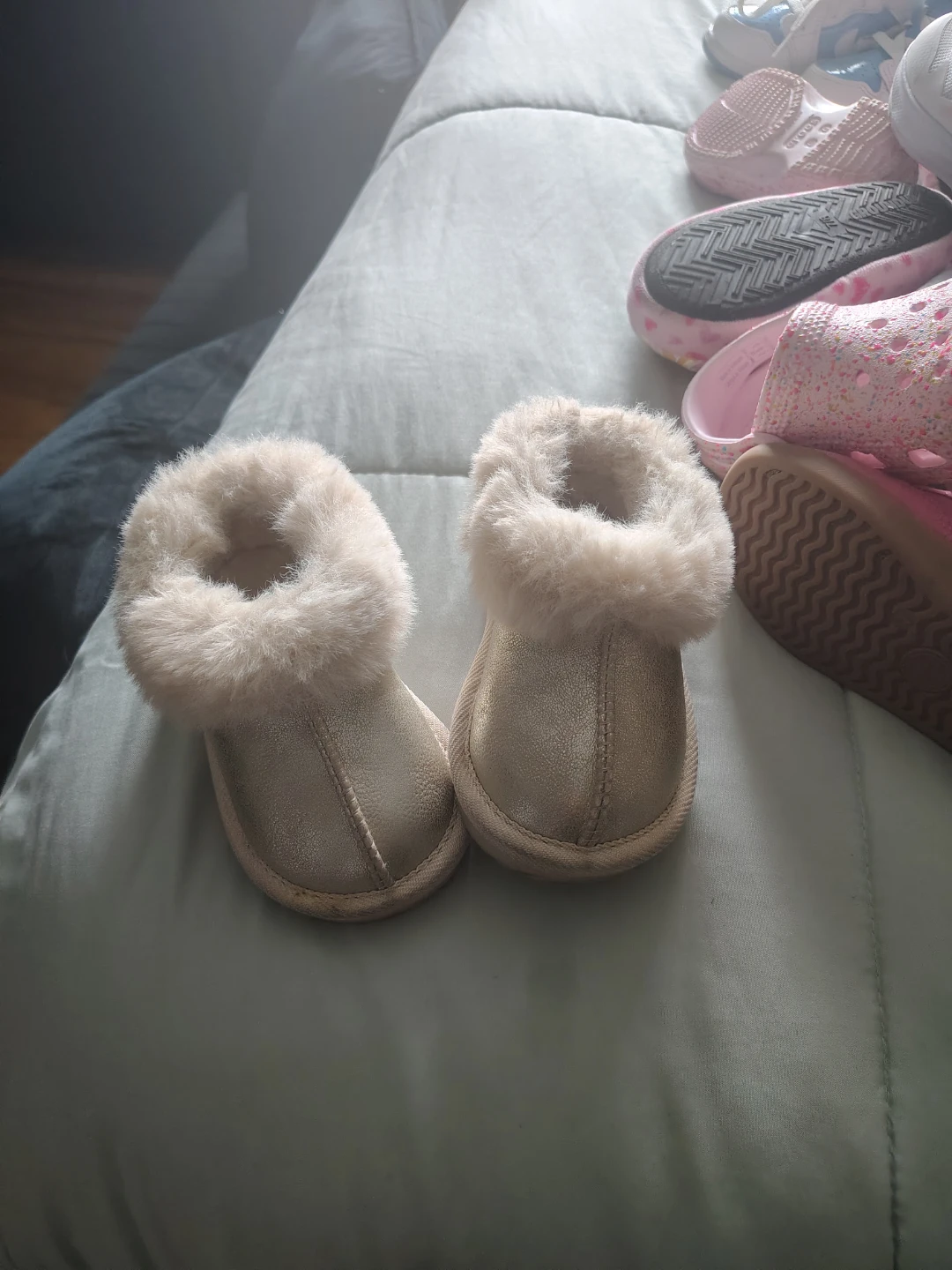Baby Slippers - Gold
