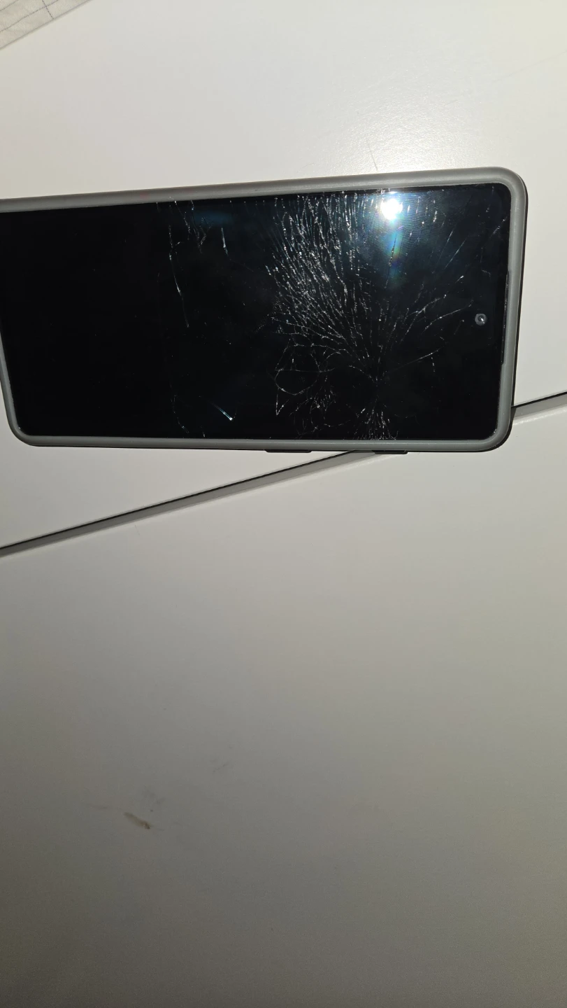 Samsung Galaxy S20 Phone with - photo 3