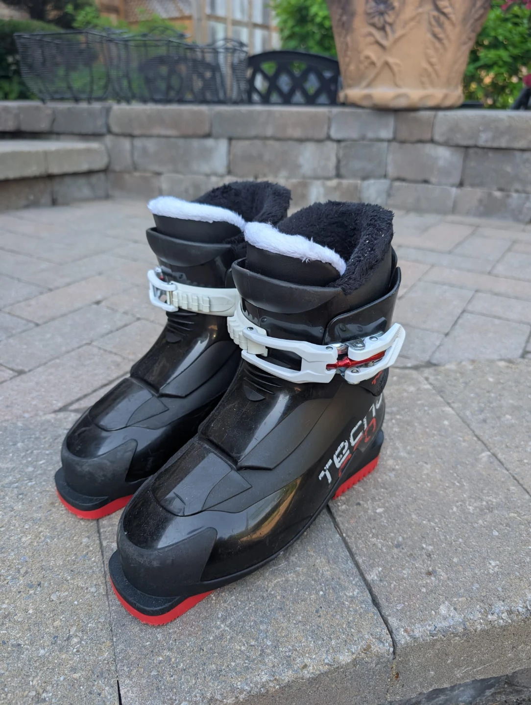 Boy's Techno Pro Ski Boots - size 22 - photo 4