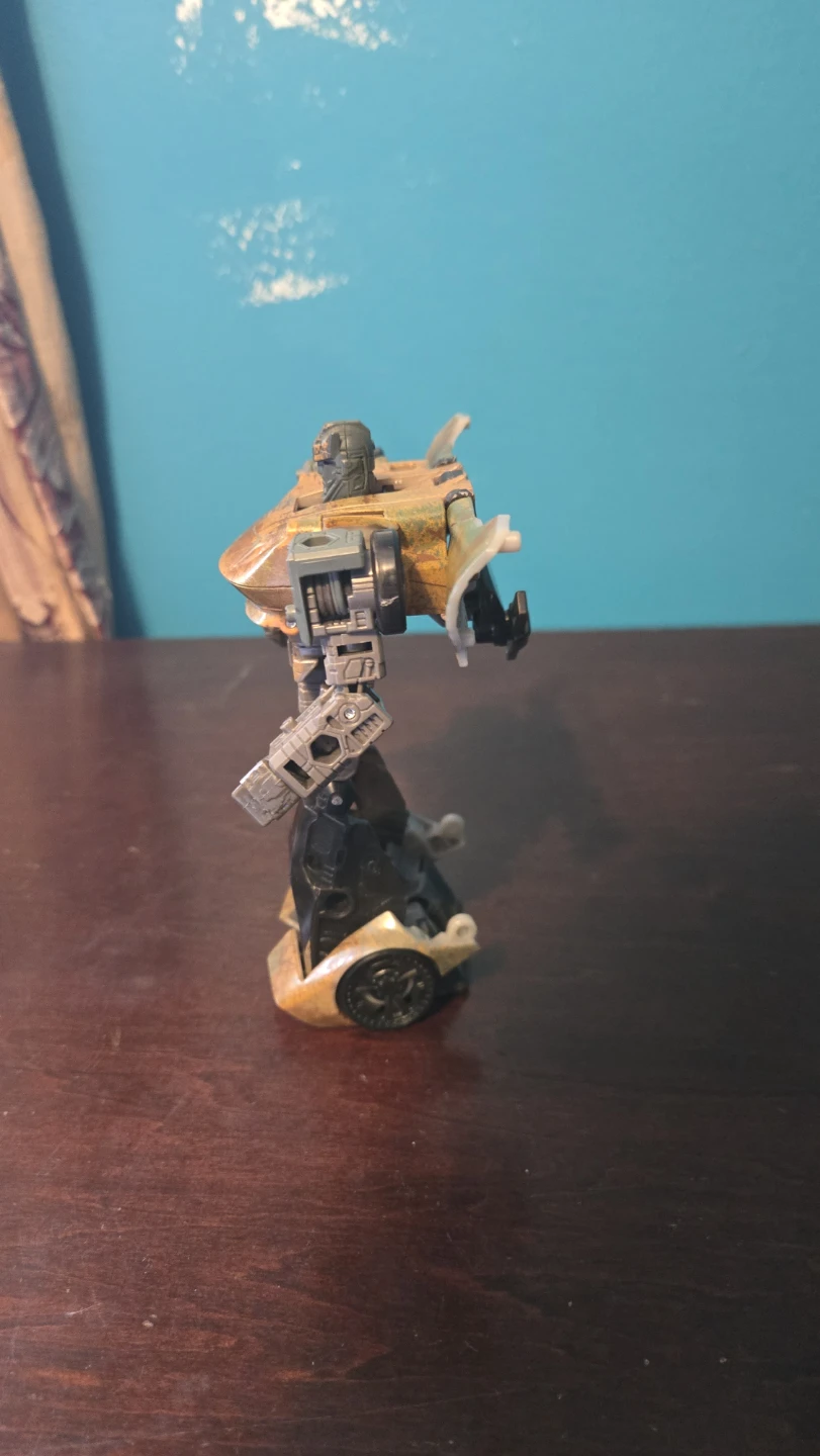 Transformers War for Cybertron Sparkless Bot - photo 5