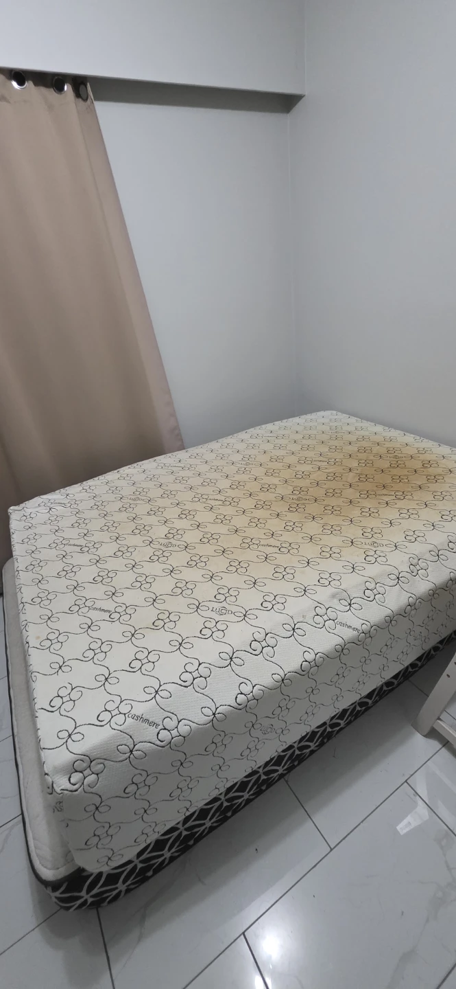 4 mattresses free but the cover is dirty
