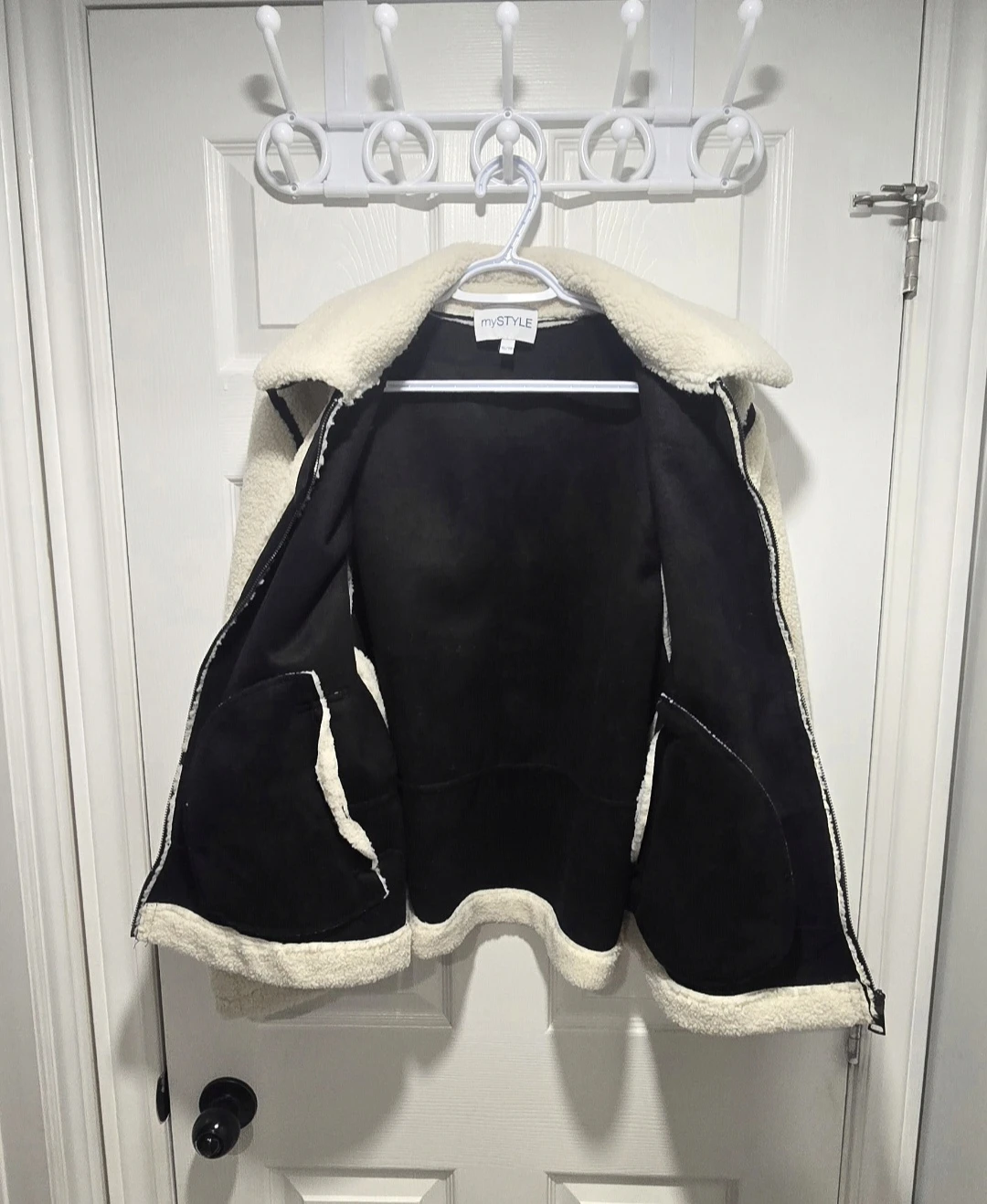 Women's winter jacket XL - photo 2