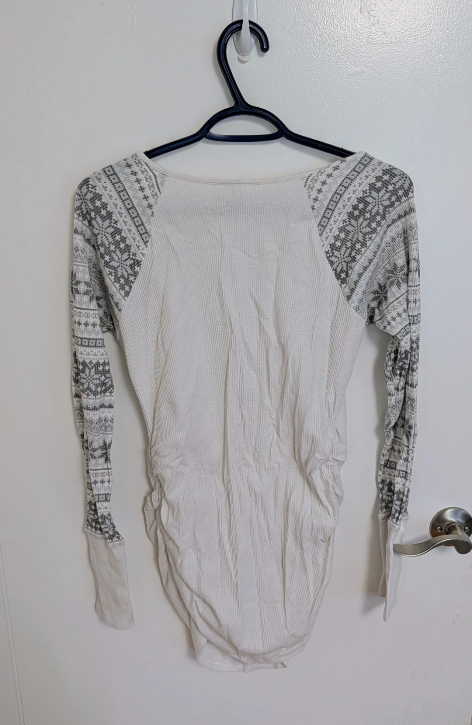 Motherhood Maternity Long Sleeve Thermal Top - Women's Medium - photo 3