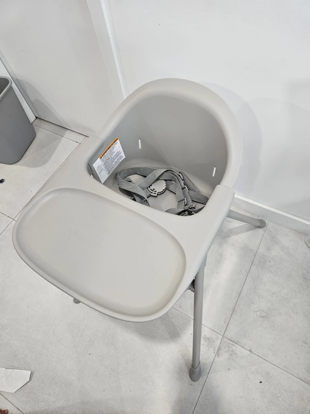 MOMPUSH Grey Folding High Chair with Tray - photo 2