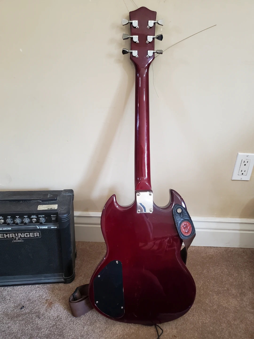 Barracuda Electric Guitar plus amplifier - photo 3