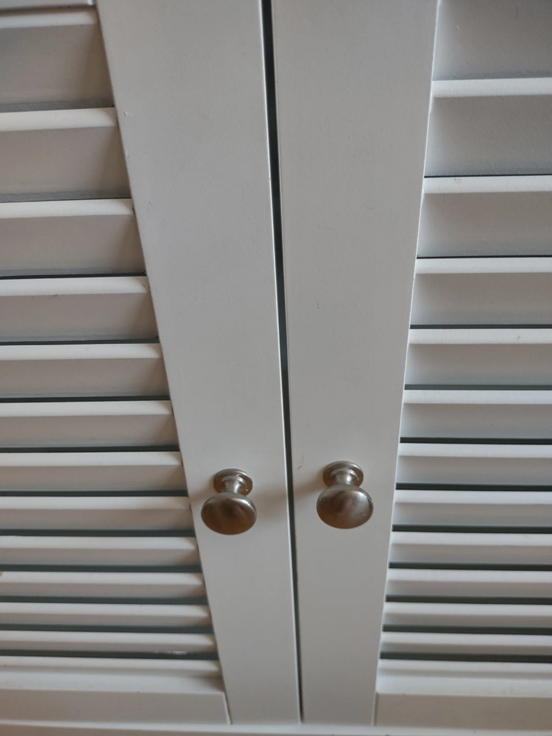 White wooden Cabinet with Double Doors - photo 2