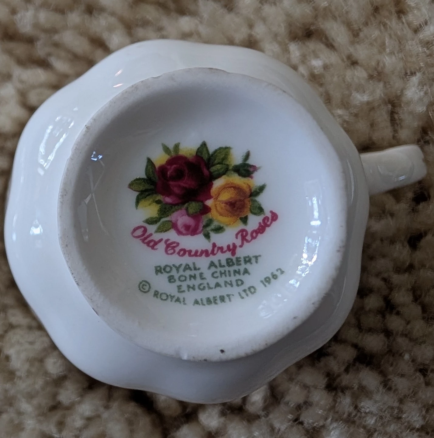Royal Albert Old Country Roses Mini Cup and Saucer Set - photo 3