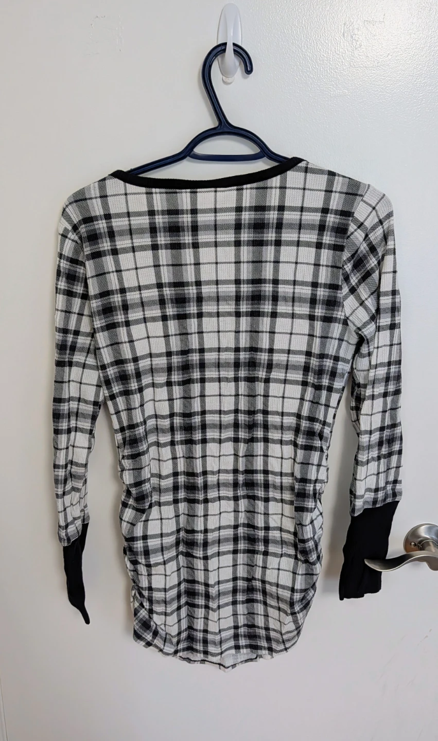 Motherhood Maternity Plaid Henley Shirt - Size Medium - photo 3