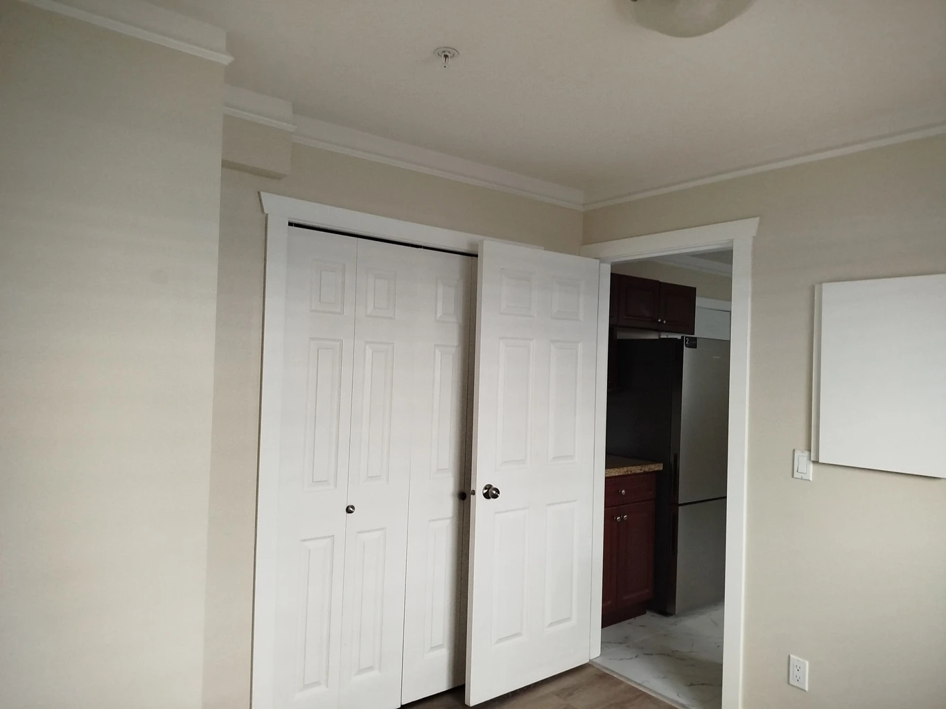 Ground Floor – 3 Bedroom & 2 Bathroom Suite ($2,500 per month) - photo 3