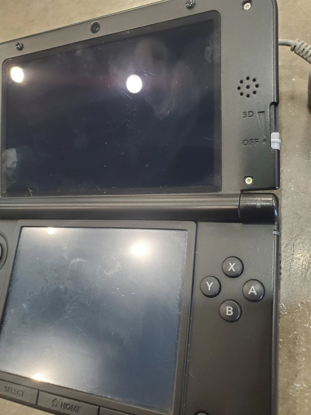 Nintendo 3DS XL Console with Charger - photo 3