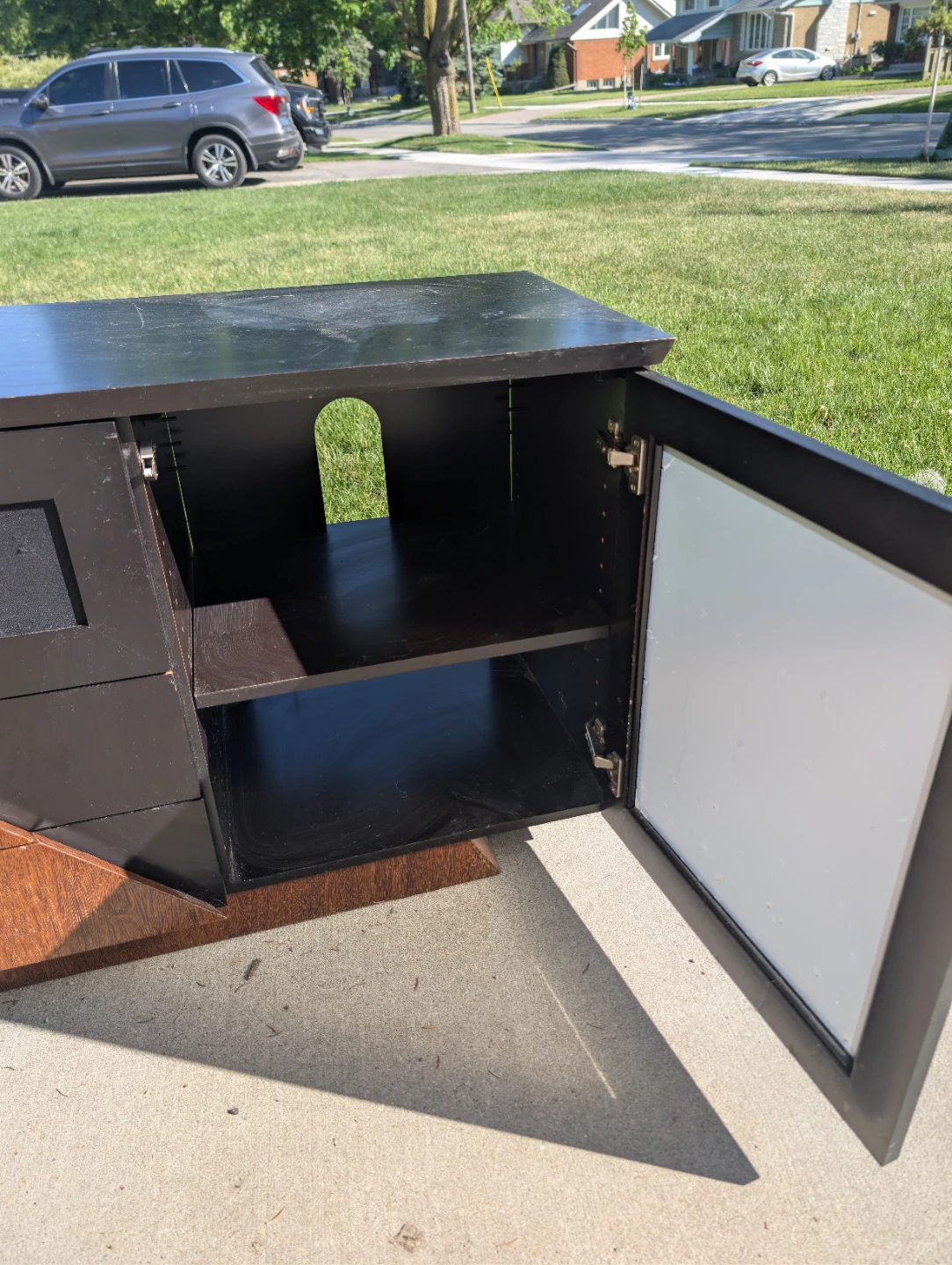 Black Entertainment Unit - photo 2