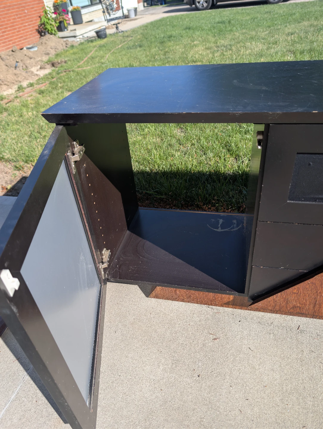 Black Entertainment Unit - photo 3
