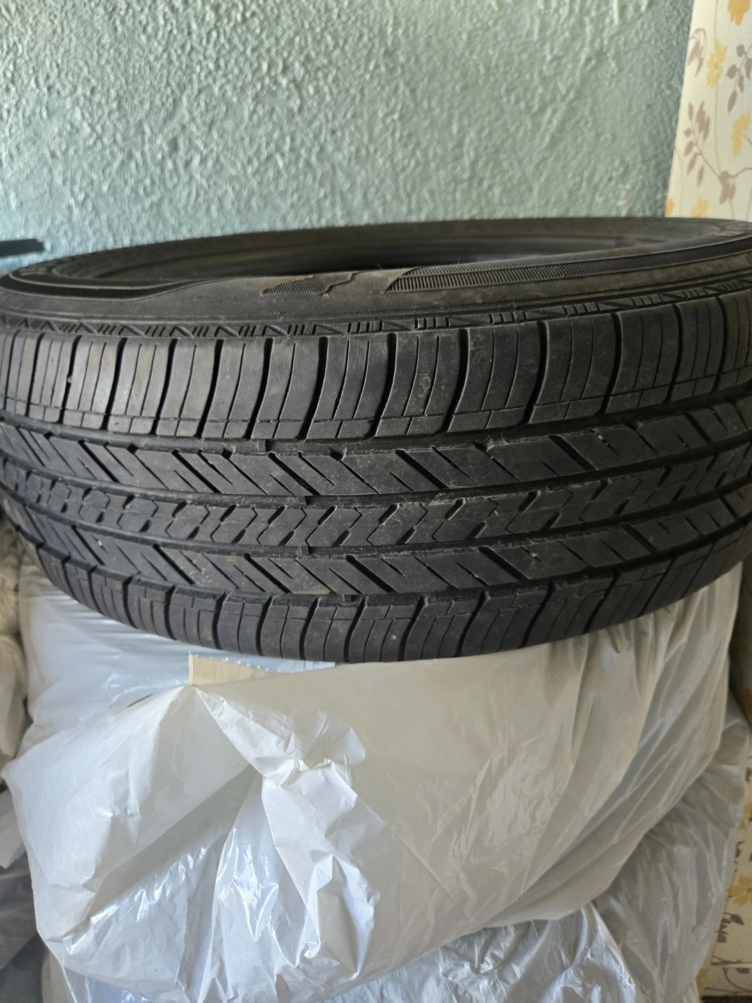 Goodyear Tire set of 4 - photo 2