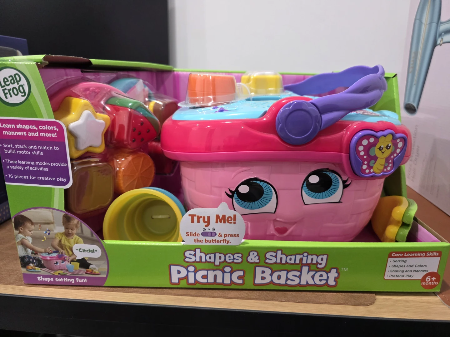 Leap Frog Shapes & Sharing Picnic Basket Toy unopened
