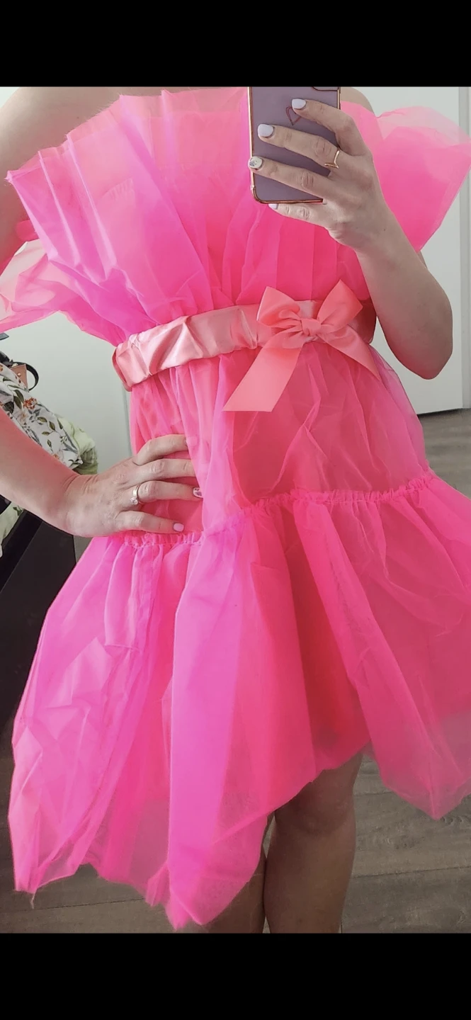 Hot Pink Tulle Dress ⚽️