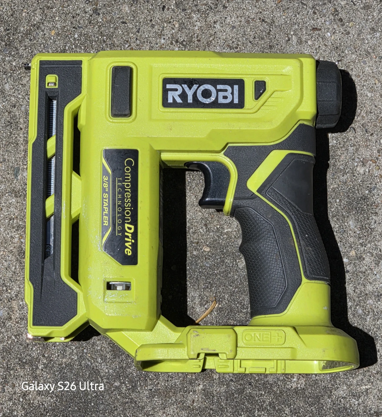 Ryobi 18v ONE+ Cordless 3/8 in. Crown Stapler P317VN (Tool Only)