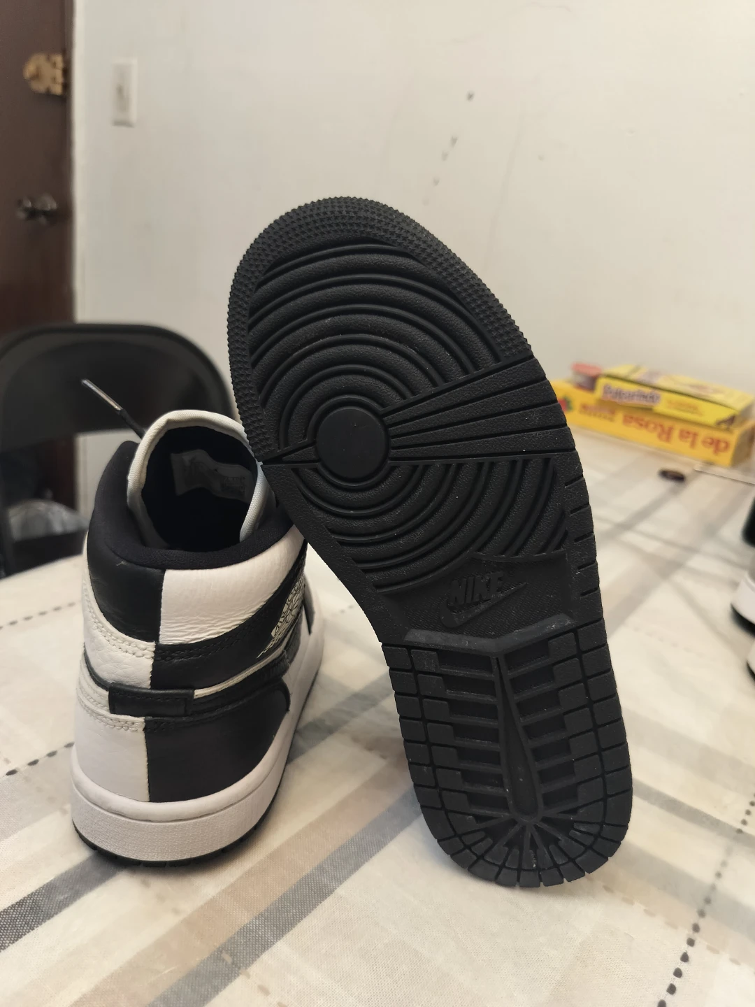 Air Jordan 1 Mid SE - photo 5