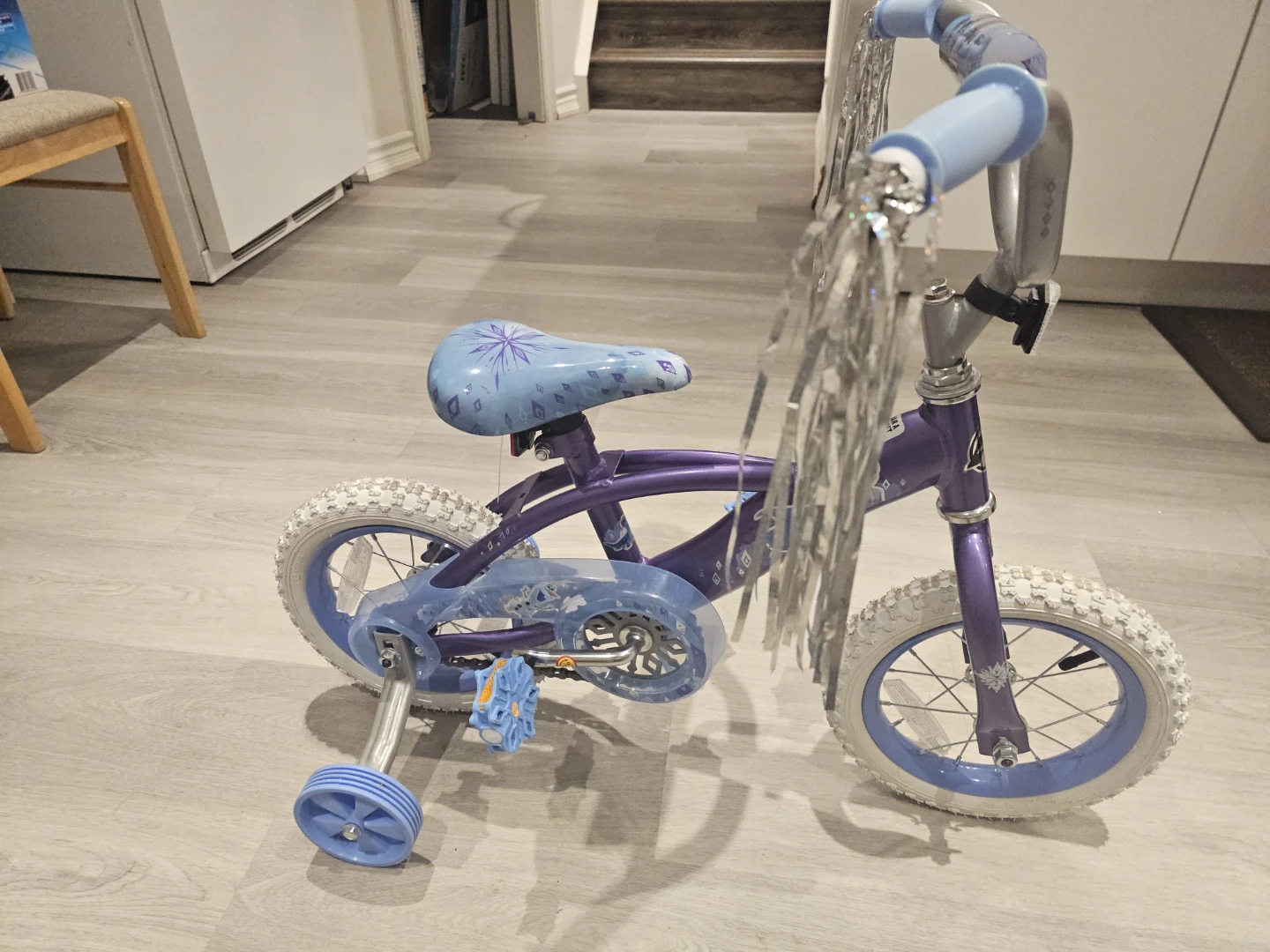 Kids Frozen Bike with Helmet - photo 3