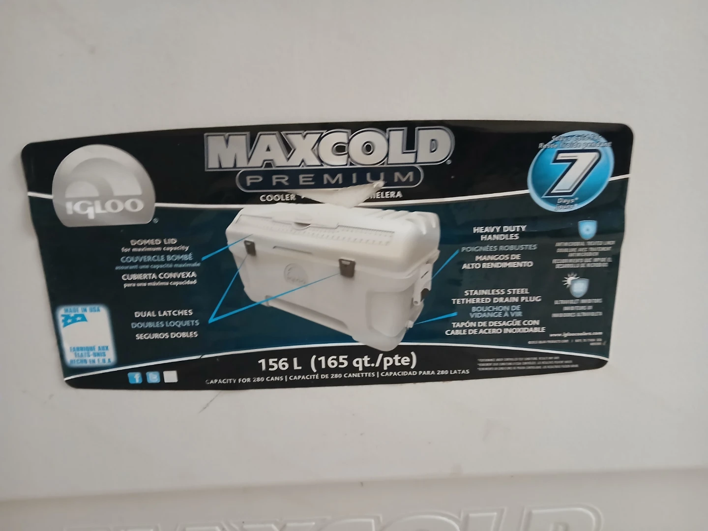 Extra large cooler no leaking
