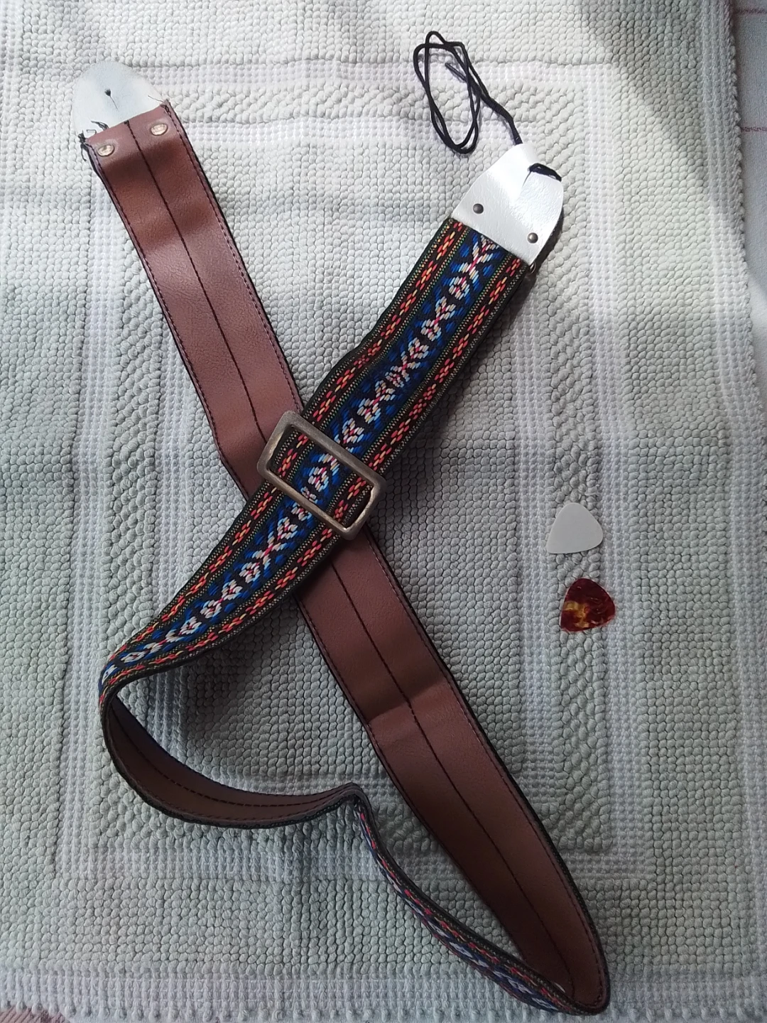 Woven Guitar Strap with Leather Ends & Picks - photo 3