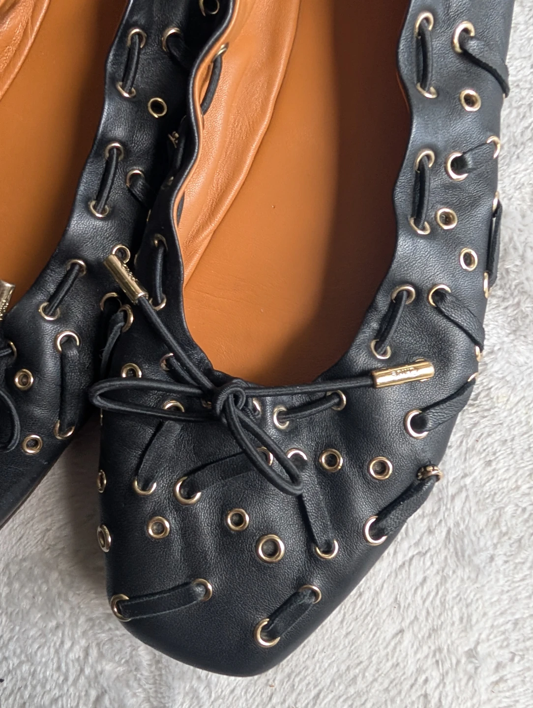 ⚽Chloé Black Leather Oracia Grommet Ballet Flats – Size 39.5 - photo 4
